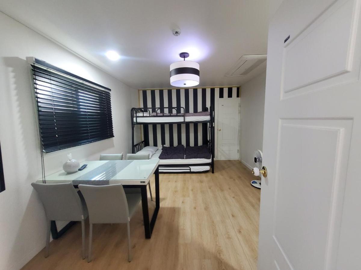 Hanihaus Sinchon-Ri Jeju Dış mekan fotoğraf